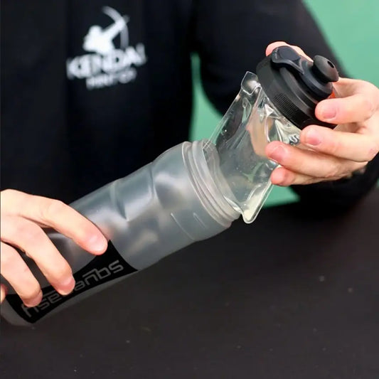 Kendal Mint Squeeasy Dual-Fuel Drinks Bottle & Gel Flask 750ml (NEW Design Dec 2025)